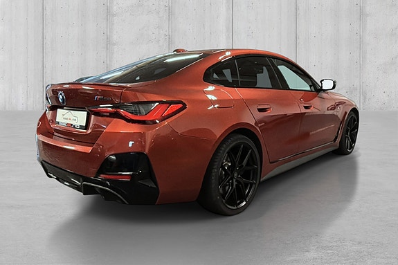 BMW i4 7 of 24