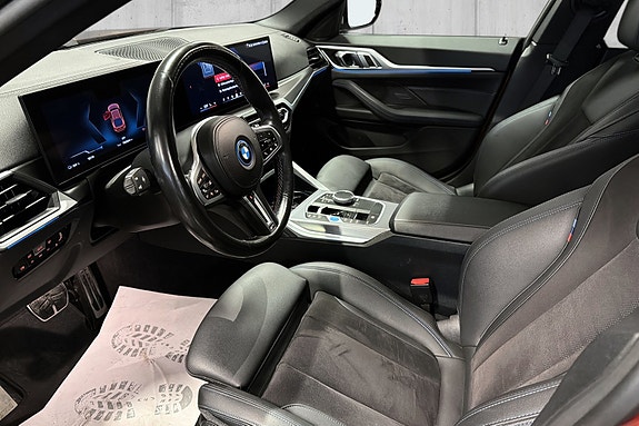 BMW i4 10 of 24