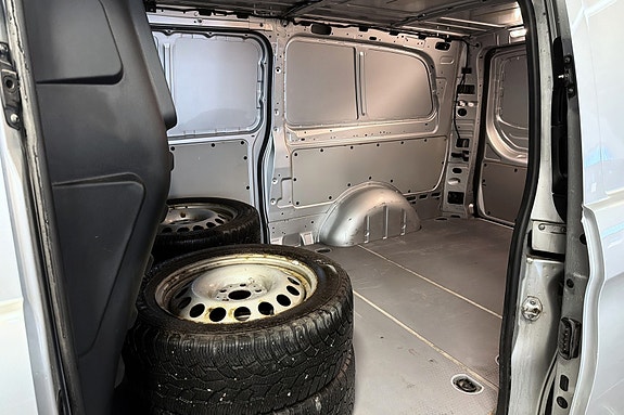 Mercedes-Benz Vito 13 of 21