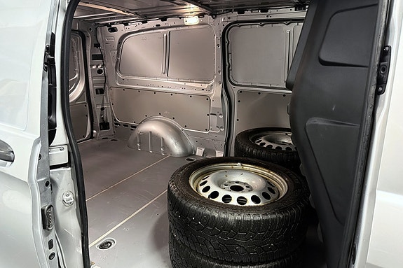 Mercedes-Benz Vito 15 of 21