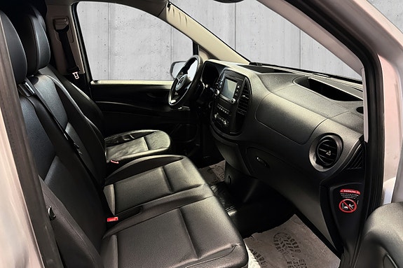 Mercedes-Benz Vito 14 of 21