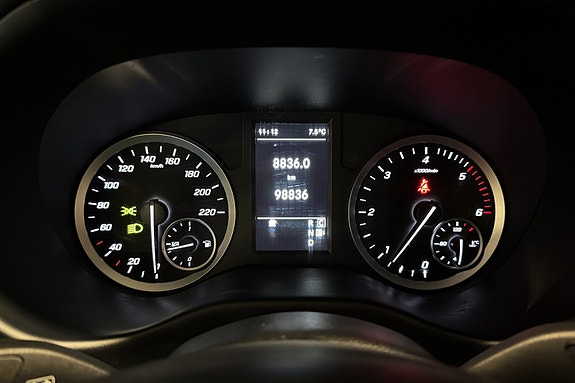 Mercedes-Benz Vito 16 of 21