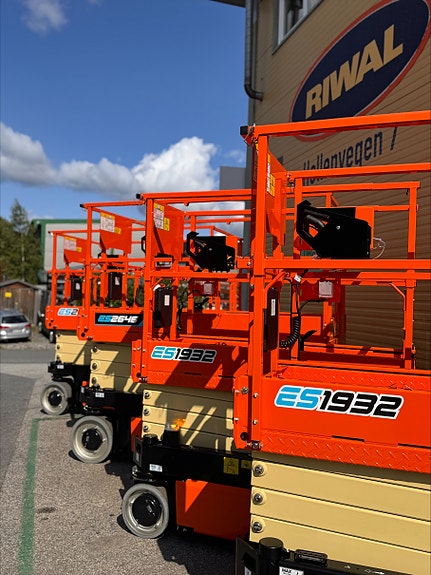 JLG ES1932 4 of 8