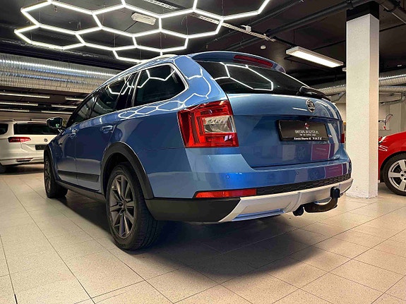 Skoda Octavia Scout 5 of 5