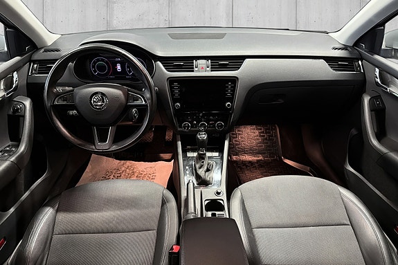 Skoda Octavia 10 of 23