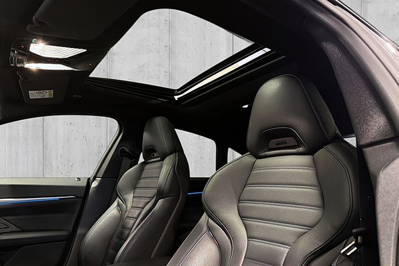 BMW i4 23 of 26