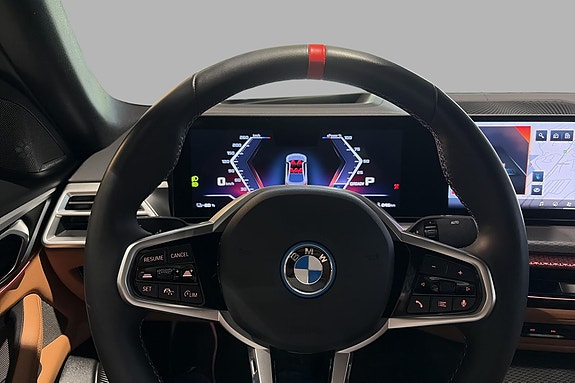 BMW i4 12 of 23