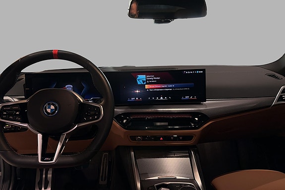BMW i4 10 of 23