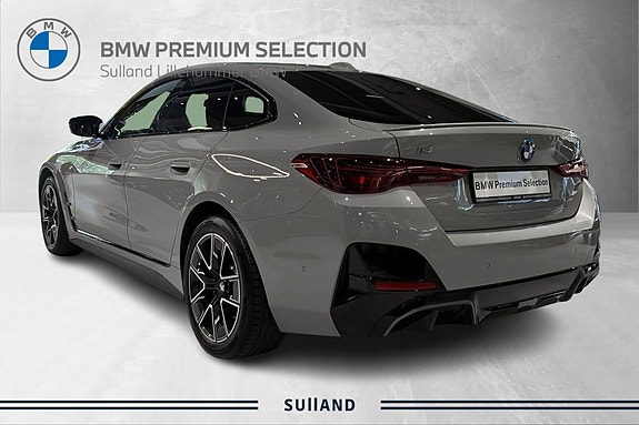 BMW i4 3 of 23
