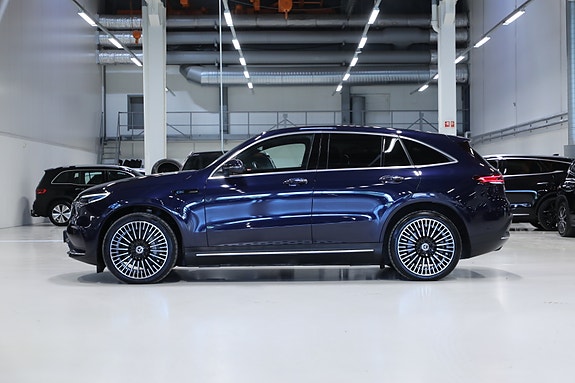 Mercedes-Benz EQC400 4 of 5