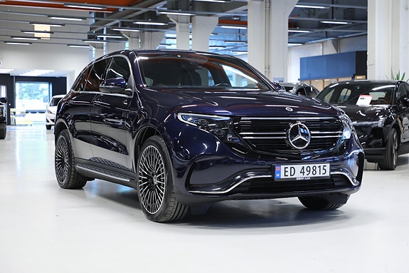 Mercedes-Benz EQC400 2 of 5