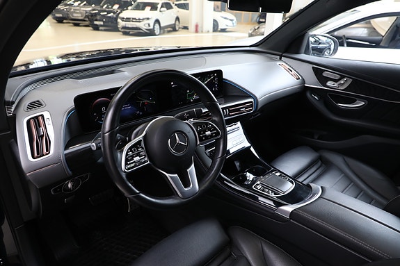 Mercedes-Benz EQC400 26 of 30