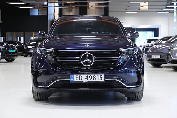 Mercedes-Benz EQC400 3 of 5
