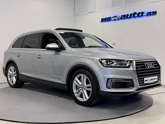 Audi Q7 2 of 5