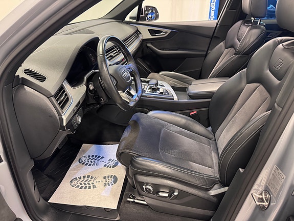 Audi Q7 10 of 19