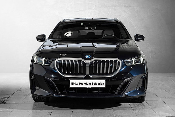 BMW i5 5 of 30