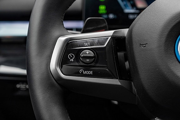 BMW i5 22 of 30