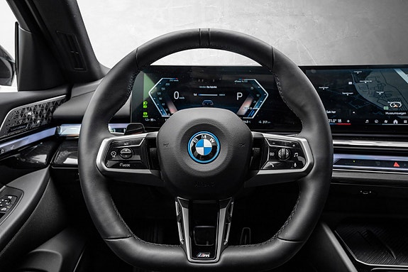 BMW i5 21 of 30