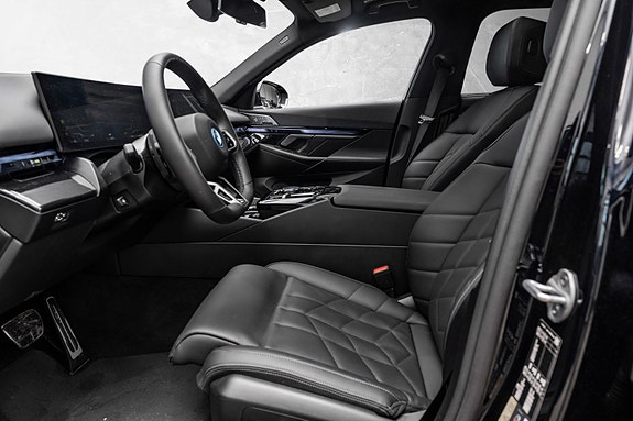 BMW i5 14 of 30