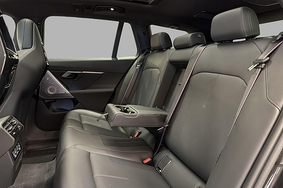 BMW i5 17 of 29