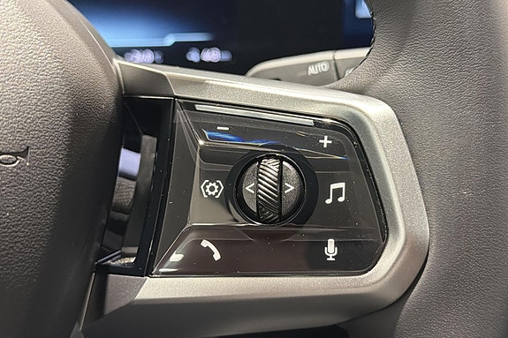 BMW i5 22 of 29