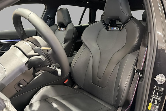 BMW i5 12 of 29