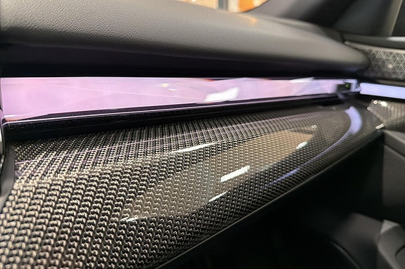 BMW i5 27 of 29