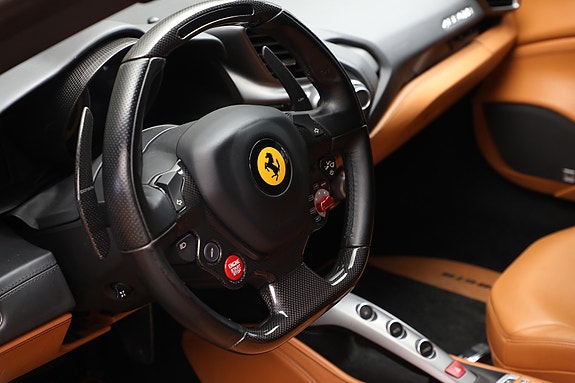 Ferrari 488 GTB 24 of 30