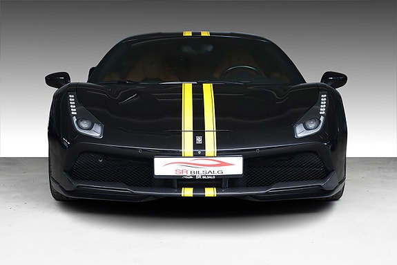 Ferrari 488 GTB 2 of 5