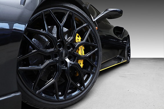 Ferrari 488 GTB 8 of 30