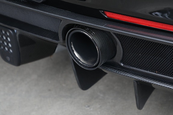 Ferrari 488 GTB 13 of 30