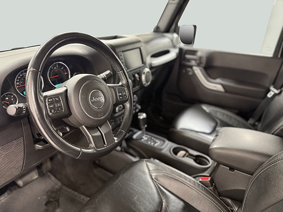 Jeep Wrangler 19 of 30
