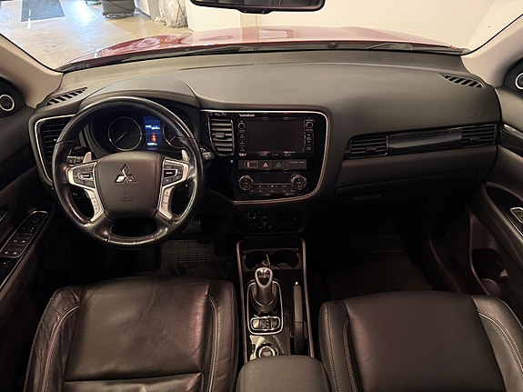 Mitsubishi Outlander 11 of 30