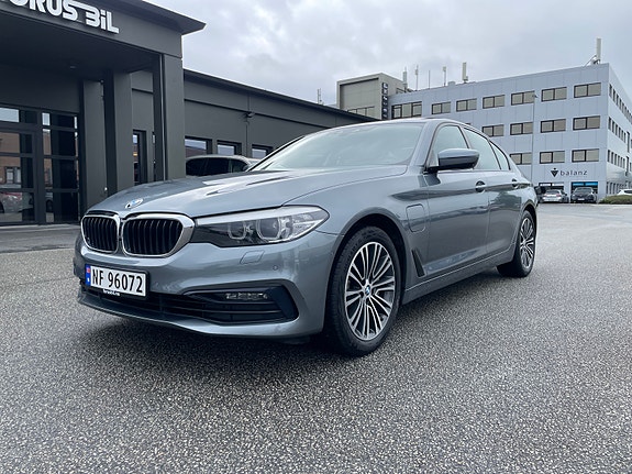 BMW 530e 12 of 30