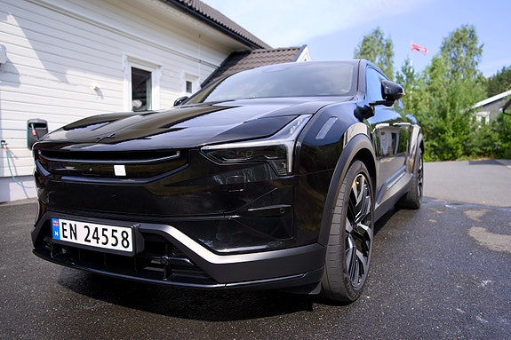 Polestar 3 4 of 5