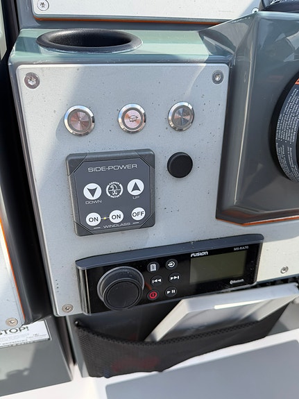 Velutstyrt Nordkapp Avant 705 Ranger | Alu-skrog | Evinrude G2 300 hk 23 of 30