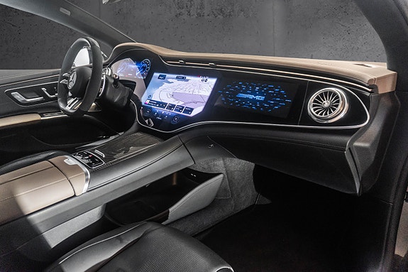 Mercedes-Benz EQS53 18 of 30
