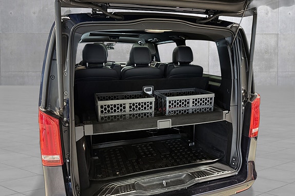 Mercedes-Benz V300 d 24 of 24