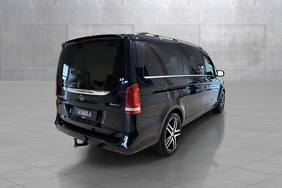 Mercedes-Benz V300 d 6 of 24