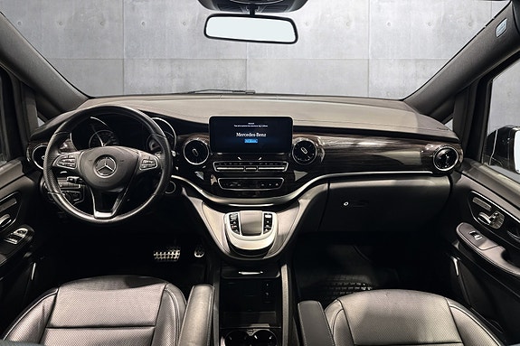 Mercedes-Benz V300 d 9 of 24