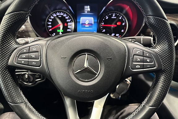 Mercedes-Benz V300 d 10 of 24