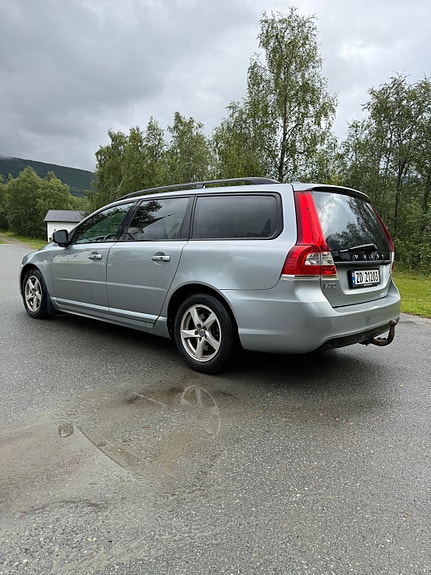 Volvo V70 5 of 5