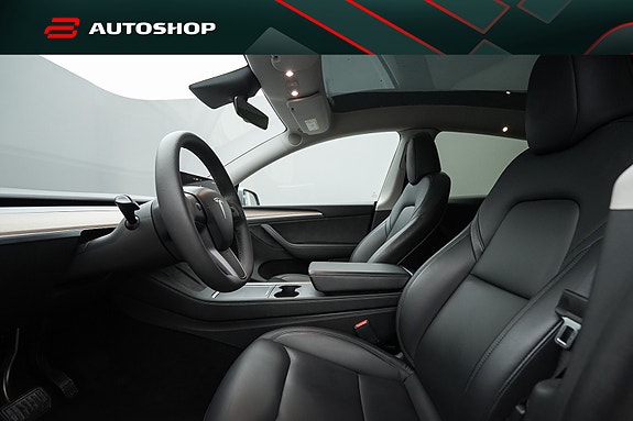 Tesla Model Y 6 of 28