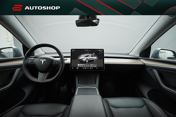Tesla Model Y 8 of 28