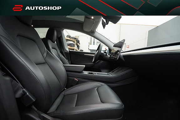 Tesla Model Y 28 of 28