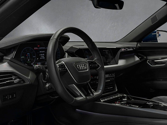 Audi e-tron GT 14 of 30