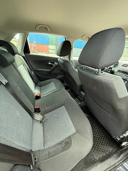 Volkswagen Polo 13 of 18