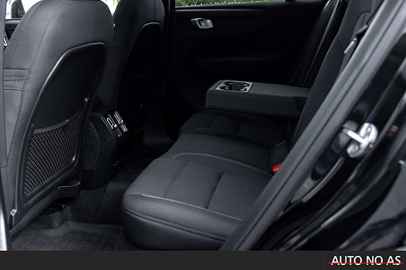 Volvo C40 24 of 30