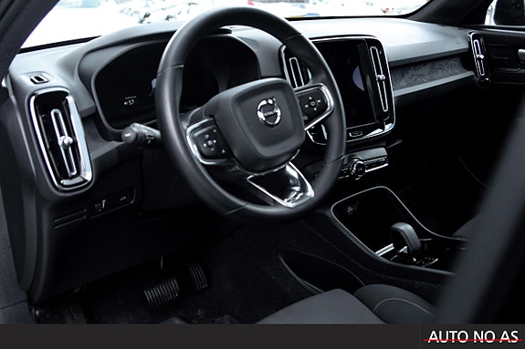 Volvo C40 12 of 30