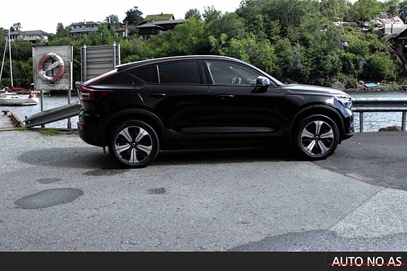Volvo C40 8 of 30
